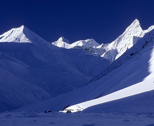 Die wunderschöne Hölle von Batal unterhalb des Kunzum-Passes. Vier Tage lang mussten wir hier aufgrund meterhohen Neuschnees ausharren.